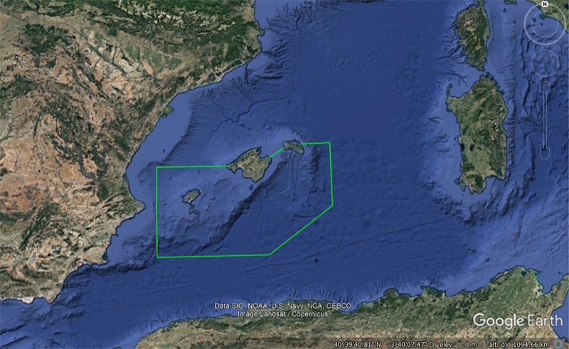 Mapa satélite del santuario sugerido por Greenpeace y Adena WWF para proteger esta área de reproducción del atún rojo en torno a las Islas Baleares en el 2009.